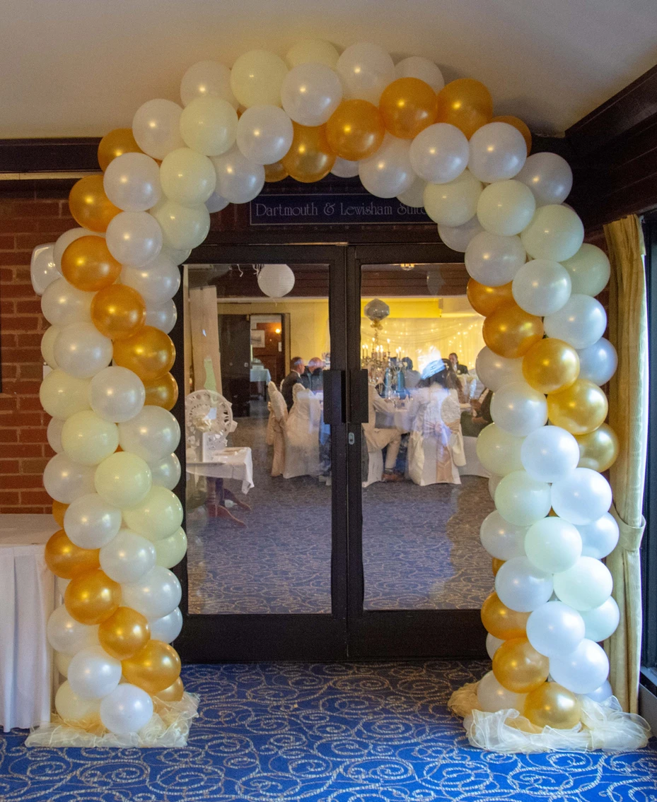 Party Box Party & Balloons